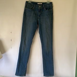 Levi’s Women’s mid rise skinny denim jeans
